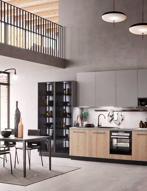 Cuisine moderne combinant bois et noir